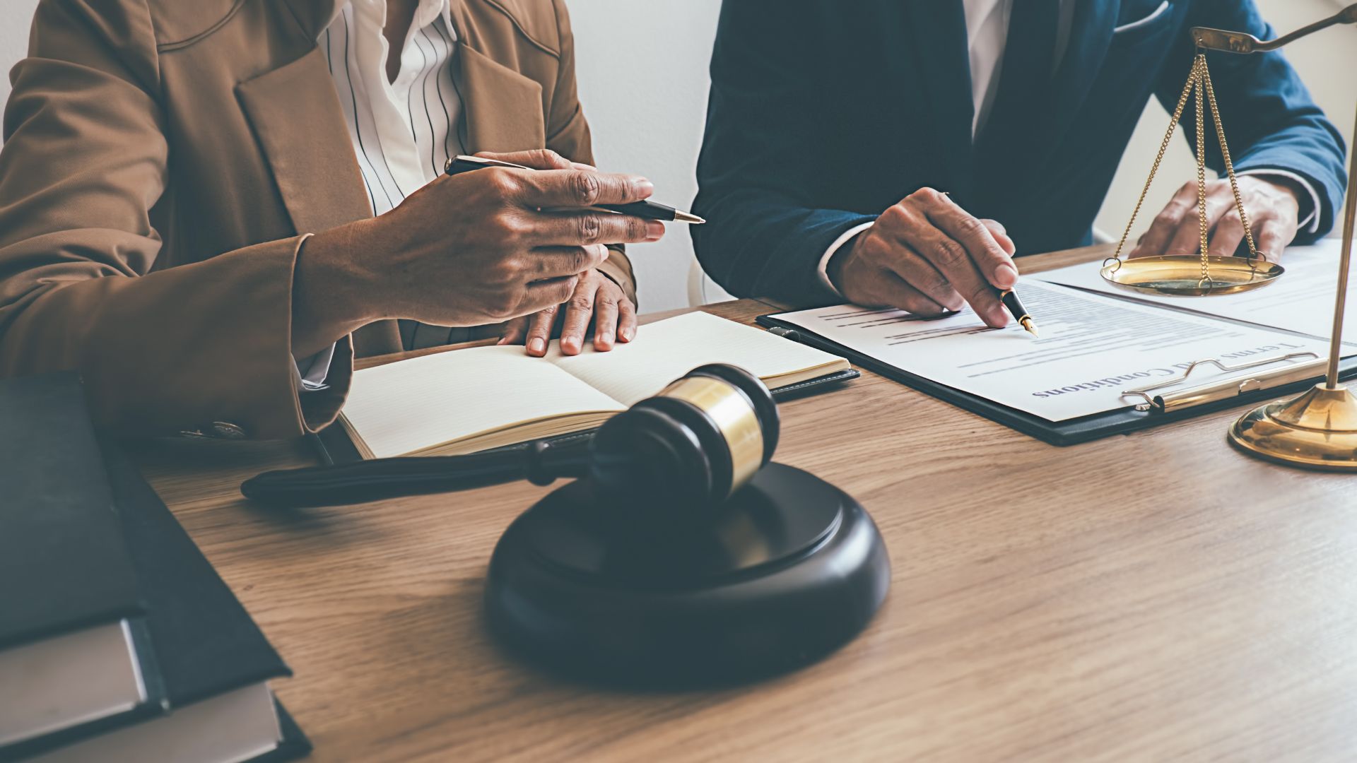 Speak With Evans Litigation And Trial Law About Your Columbus Commercial Vehicle Accident Near Me