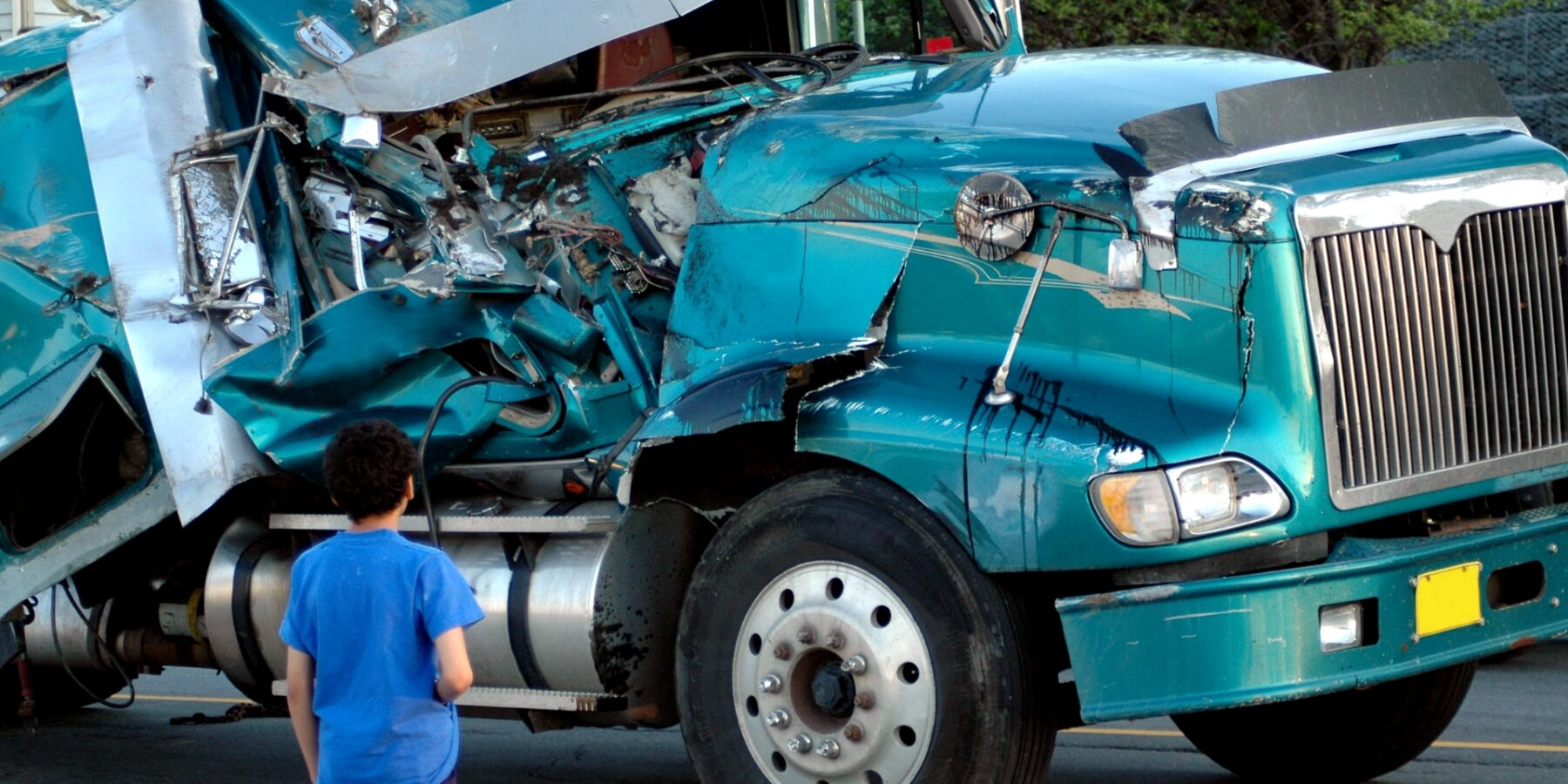 18-Wheeler Accident Attorneys in Sandy Springs - Call Now to Start Your Claim