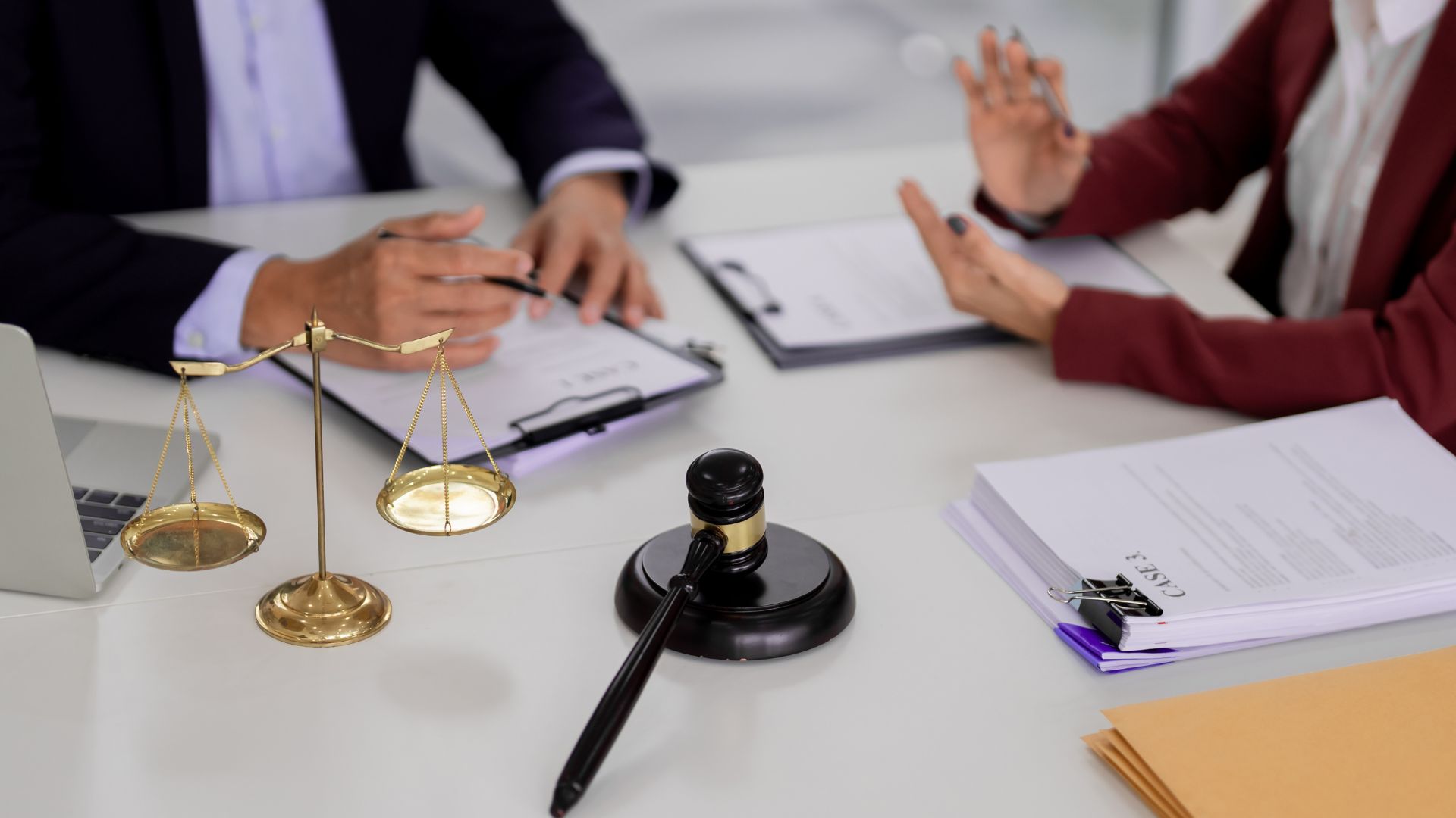 Why Evans Litigation and Trial Law Helps Columbus Truck Accident Victims Take Action Near Me