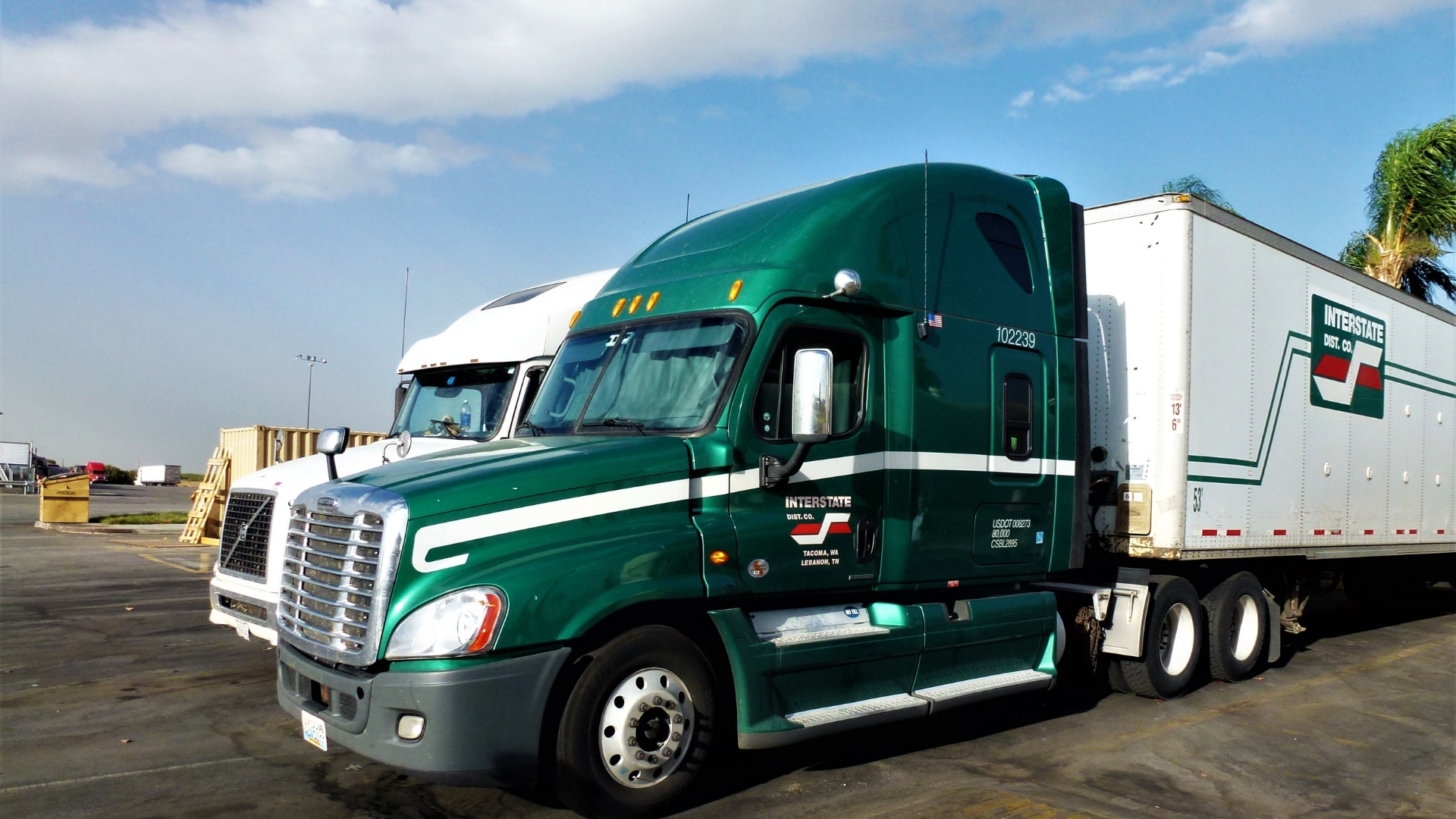 Call Our 18-Wheeler Accident Attorneys in Warner Robins Today