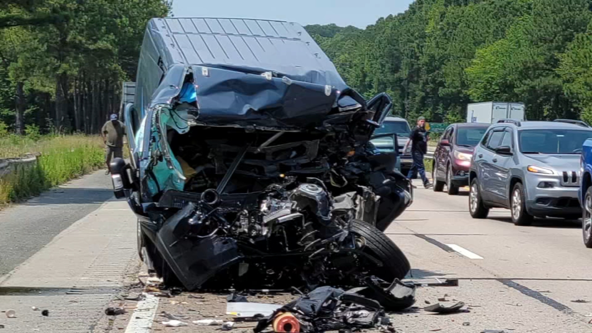 How a Georgia Amazon Truck Accident Attorney Investigates Delivery Vehicle Claims
