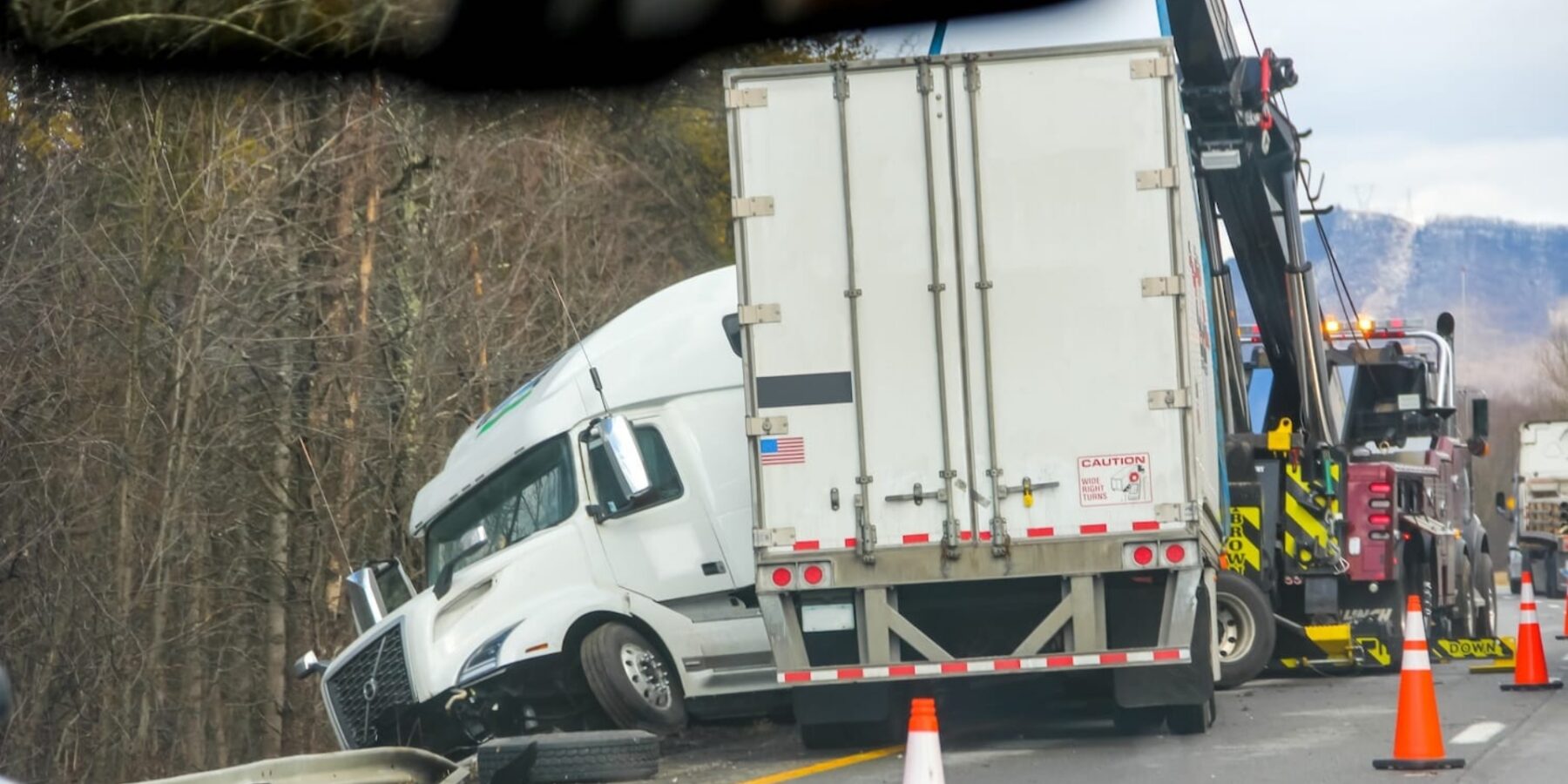 Jackknife Truck Accident Attorneys in Georgia - Call Now to Start Your Claim
