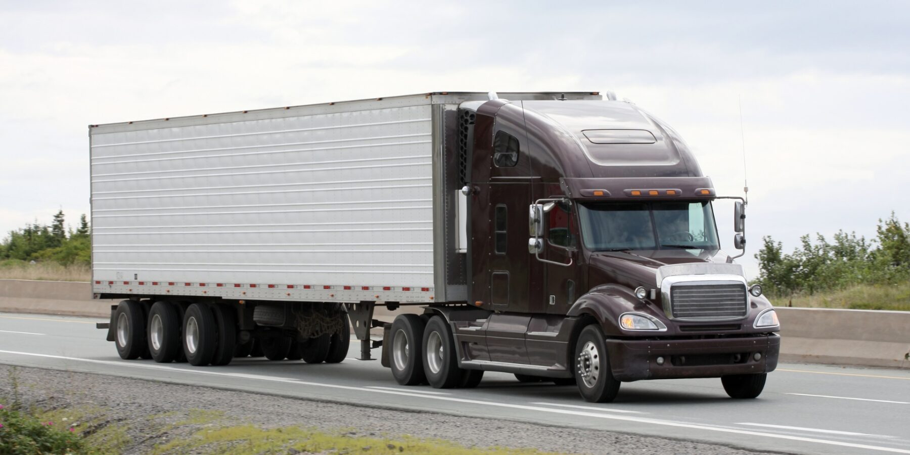 Roswell Truck Accident Lawyers - Start Your Claim Today