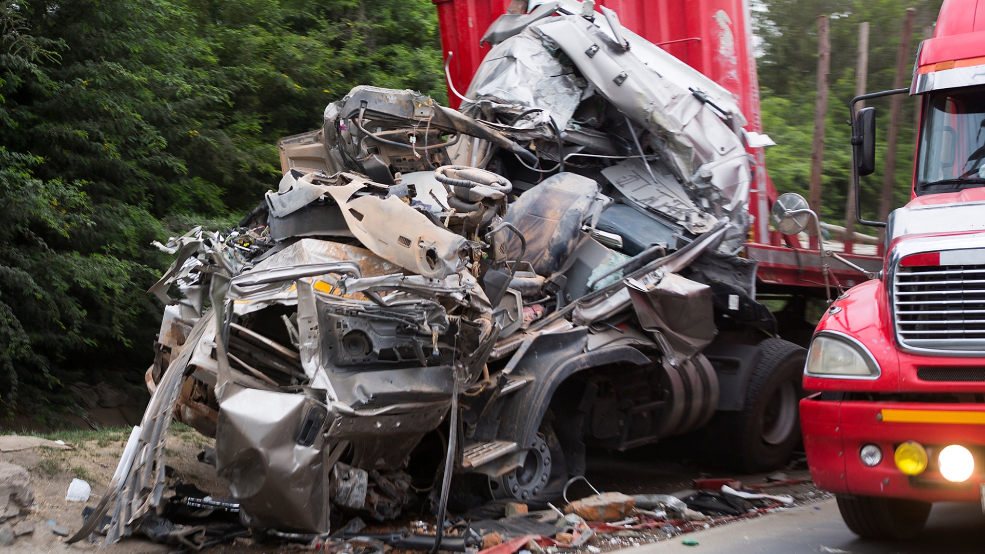 Why You Need South Fulton Truck Accident Lawyers After a Serious Commercial Truck Crash